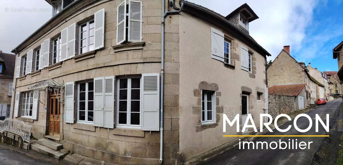 Maison 178 m² à Felletin  - photo 2