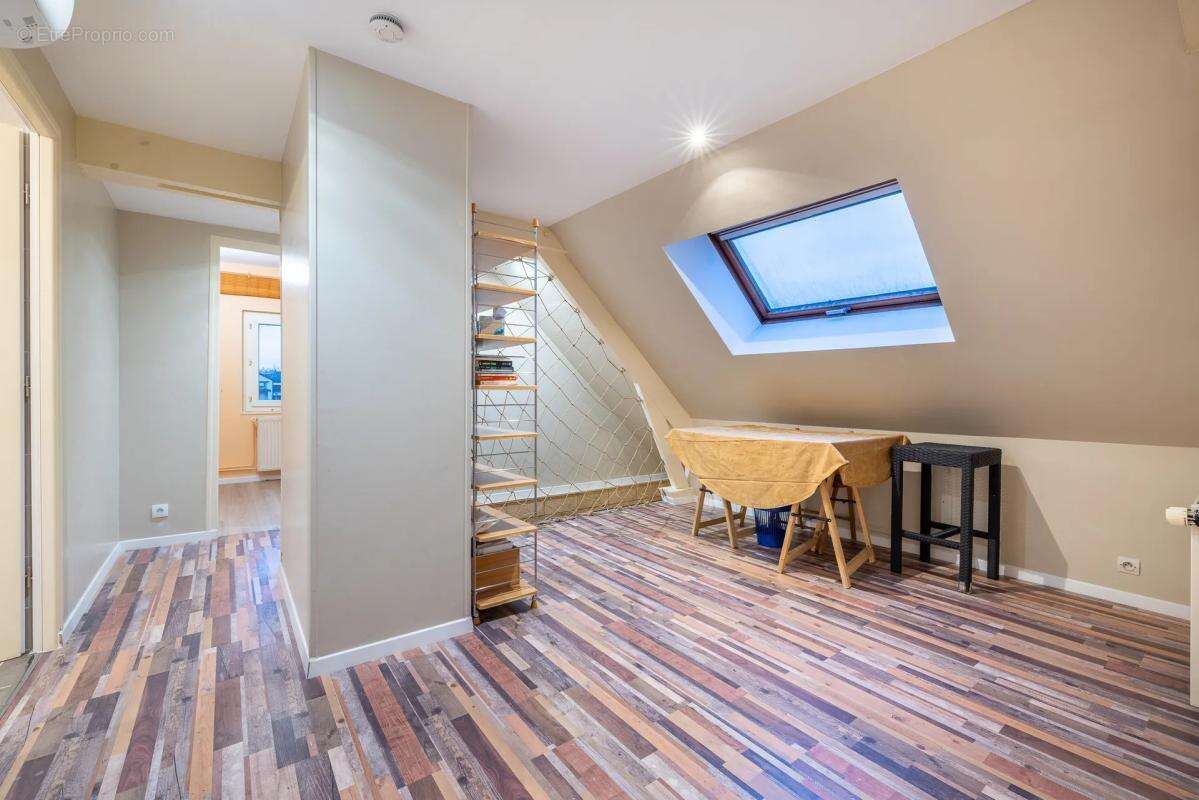 Maison à BURES-SUR-YVETTE