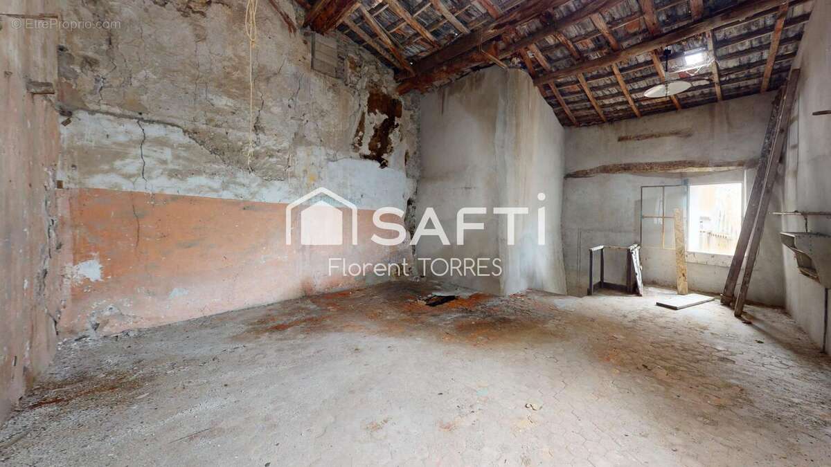 Photo 2 - Parking à SIX-FOURS-LES-PLAGES