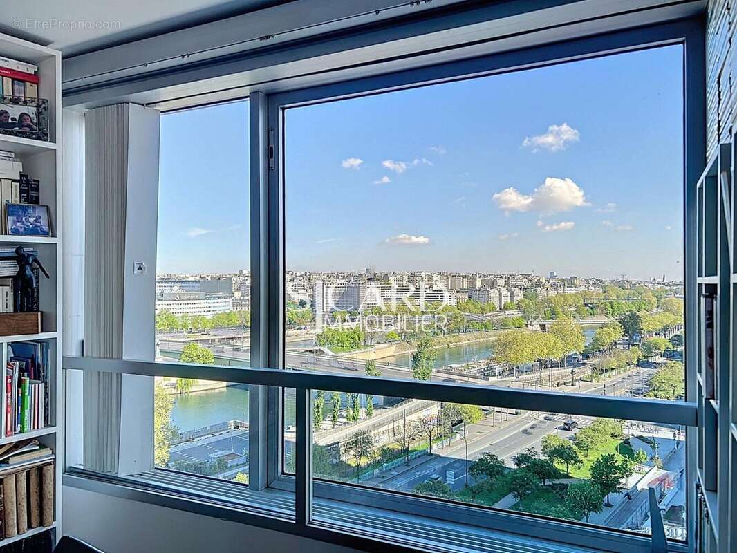 Photo 2 - Appartement à PARIS-15E