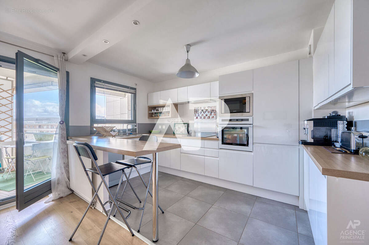 Appartement à RUEIL-MALMAISON