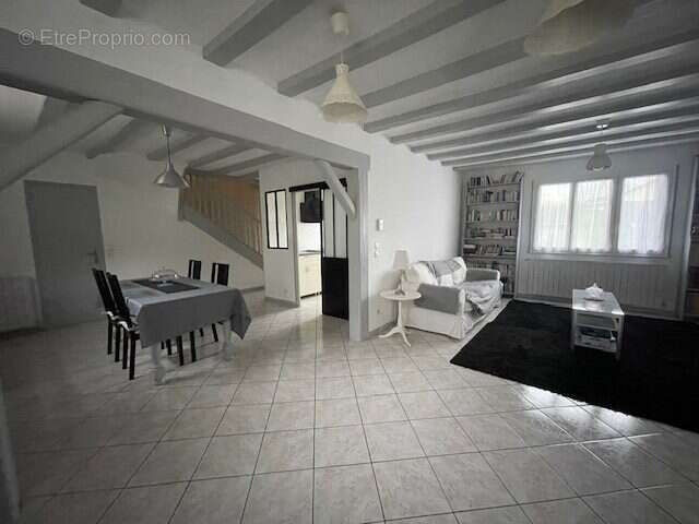 Maison à LE BLANC-MESNIL