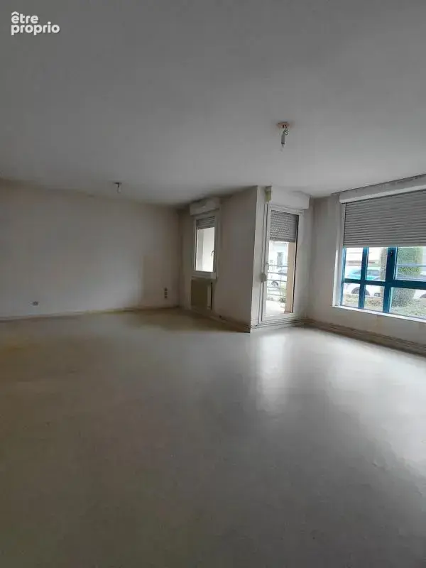 METZ – Quartier Ste Thérèse/ Nouvelle ville- Bel appartement F3/4  RDC  avec Balcon - photo 4