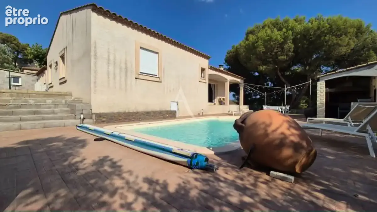 POUSSAN - Superbe villa de plain-pied  120 m² avec piscine et terrain de 1 300 m² - photo 14