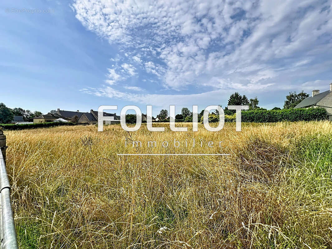 A Vendre : Terrain à bâtir 700 m²  Vacognes-Neuilly - photo 3