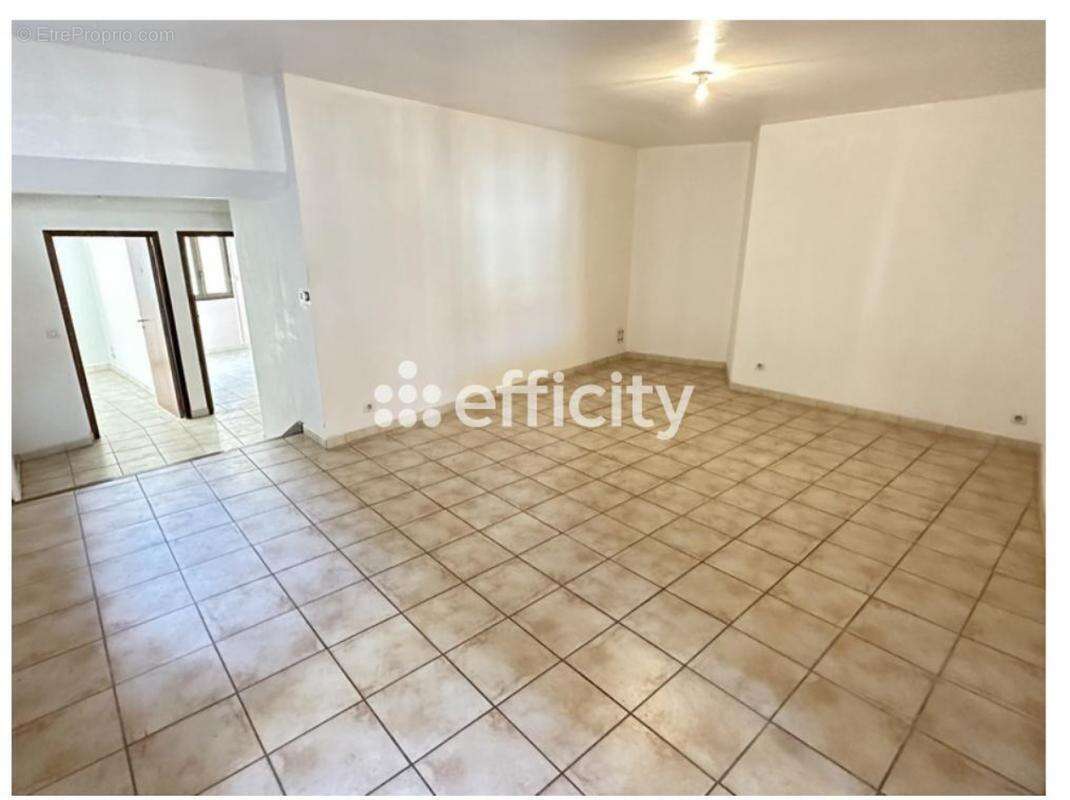 Appartement à PONT-SAINT-ESPRIT