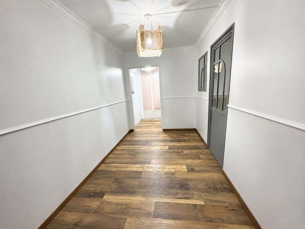 Appartement à SAINT-ANDRE-LES-VERGERS