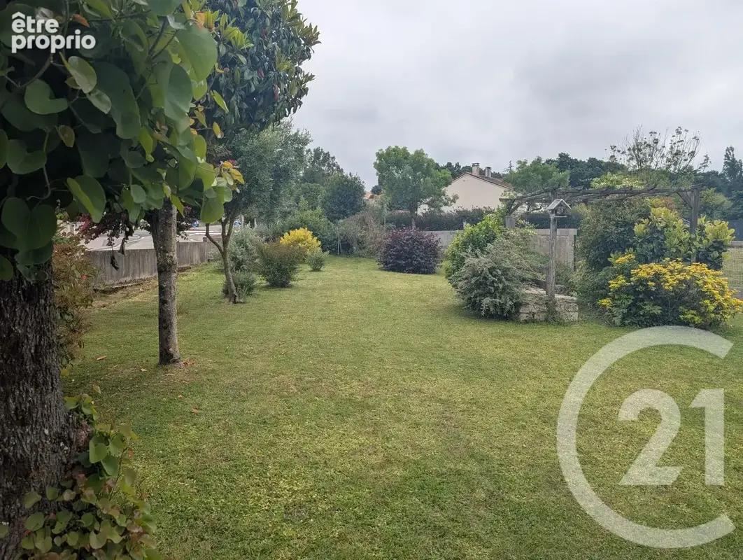 Maison 121 m² à Talmont-Saint-Hilaire  - photo 10