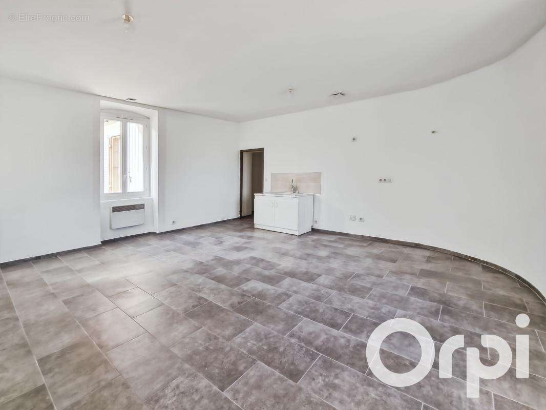 Appartement à PONT-SAINT-ESPRIT