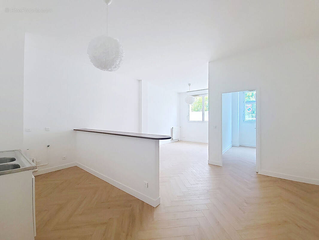 Appartement à LEVALLOIS-PERRET