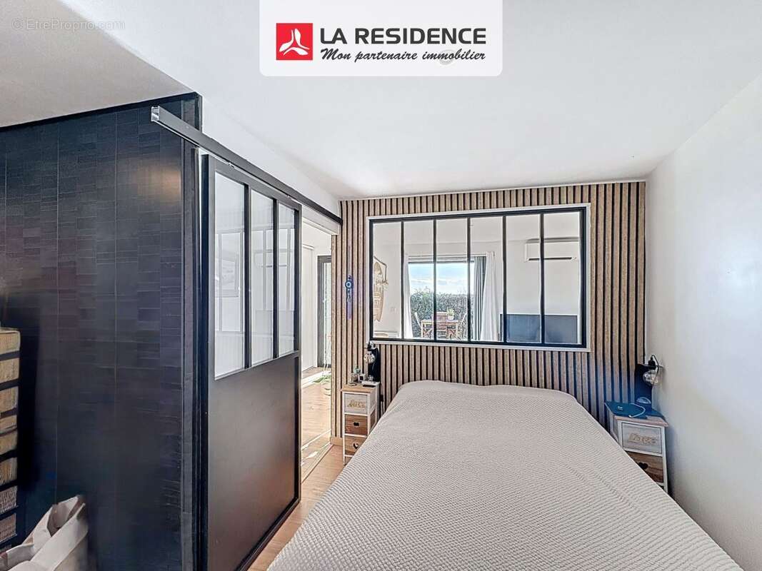 Appartement à ROQUEBRUNE-SUR-ARGENS