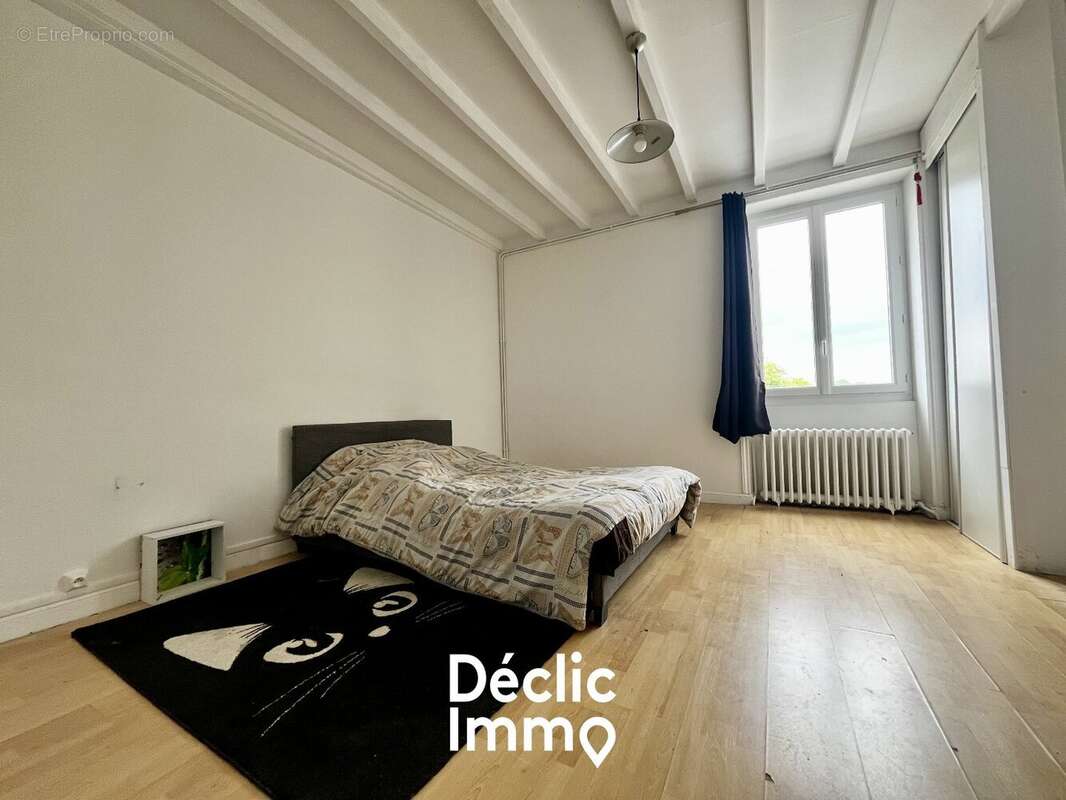 Maison à BONNEUIL-MATOURS