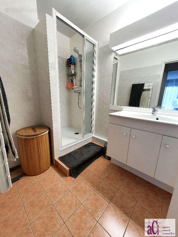 Appartement à L'HAY-LES-ROSES