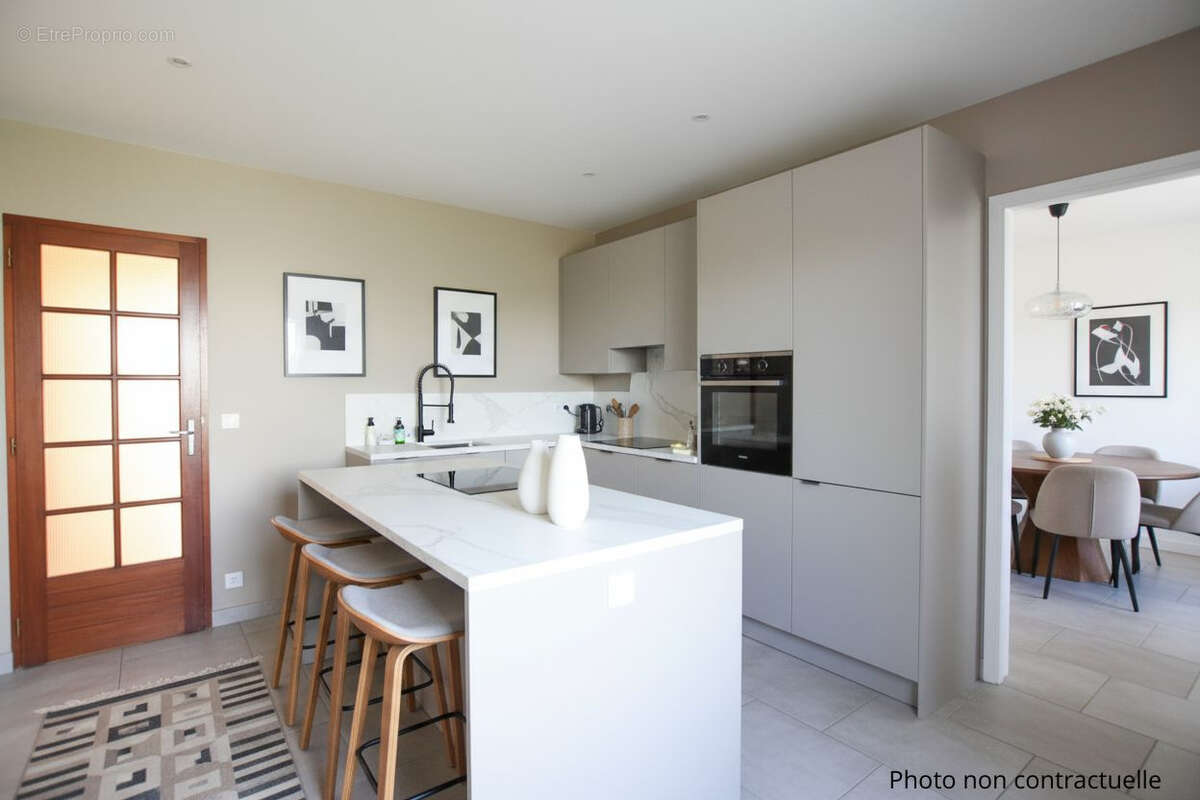 Maison à LES ESSARTS-LE-ROI