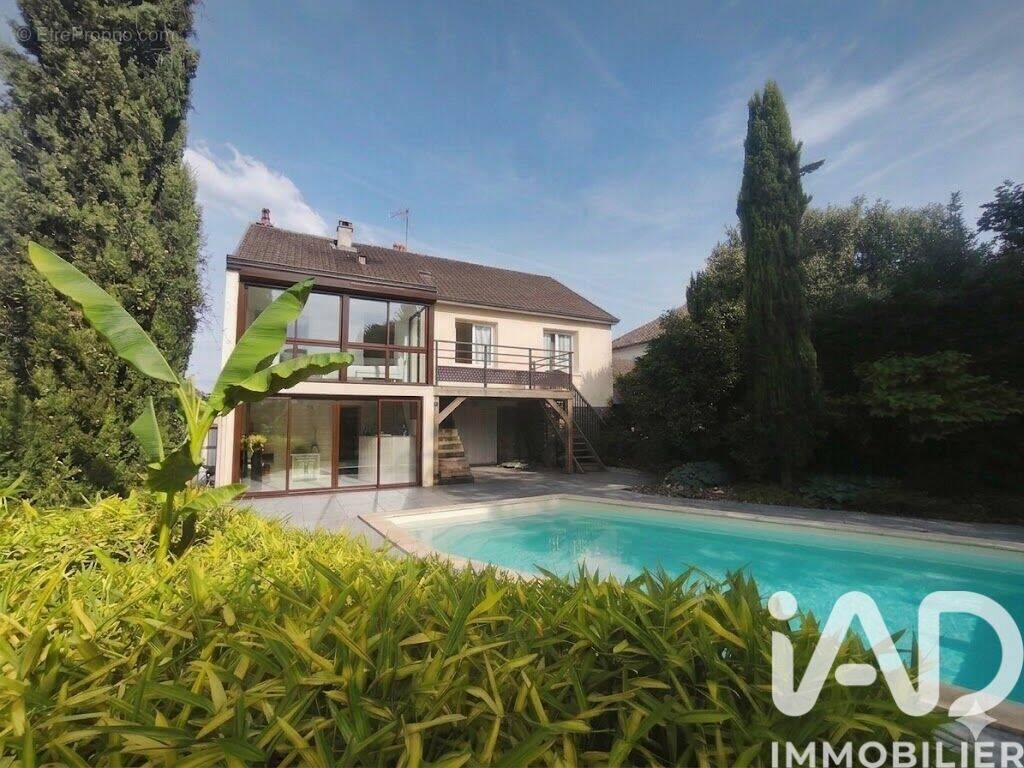 Photo 1 - Maison à SAINT-BERTHEVIN