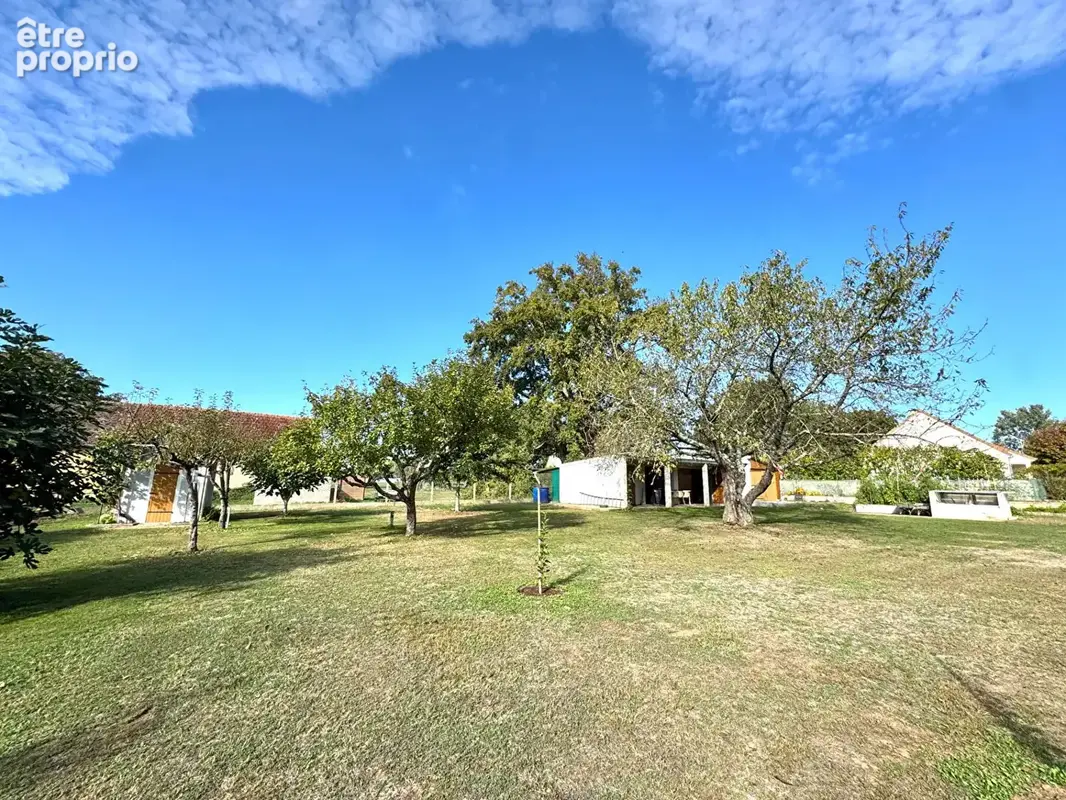 Maison familiale de 210 m² avec 6 chambres dont  3 chambres de plain-pied  et  jardin à saint-mars-la-brière - photo 13