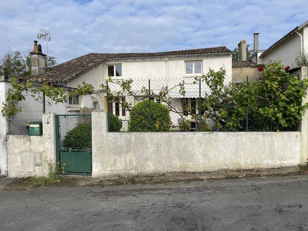 Appartement à SANXAY