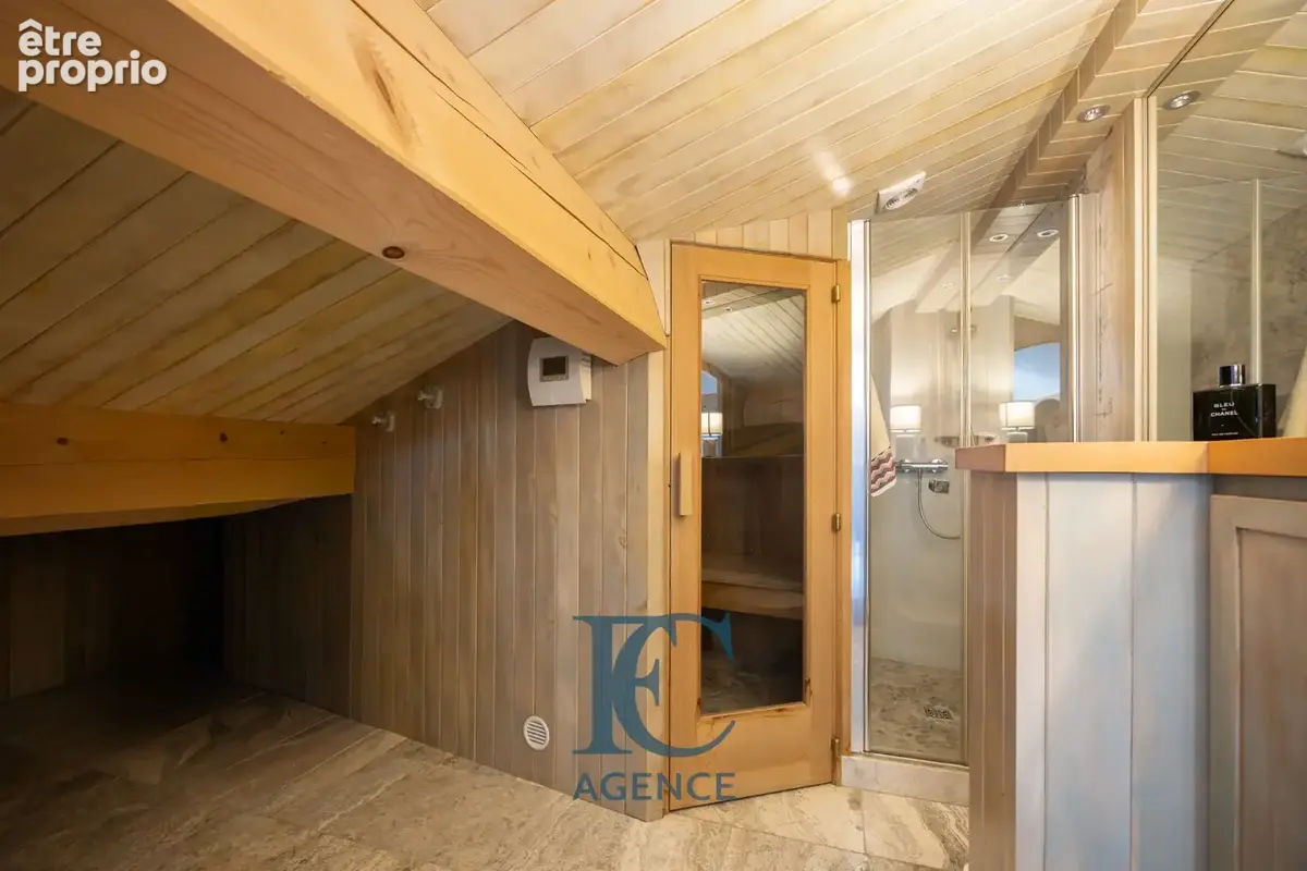 Appartement T6 de standing dernier étage avec ascenseur et garages - photo 10