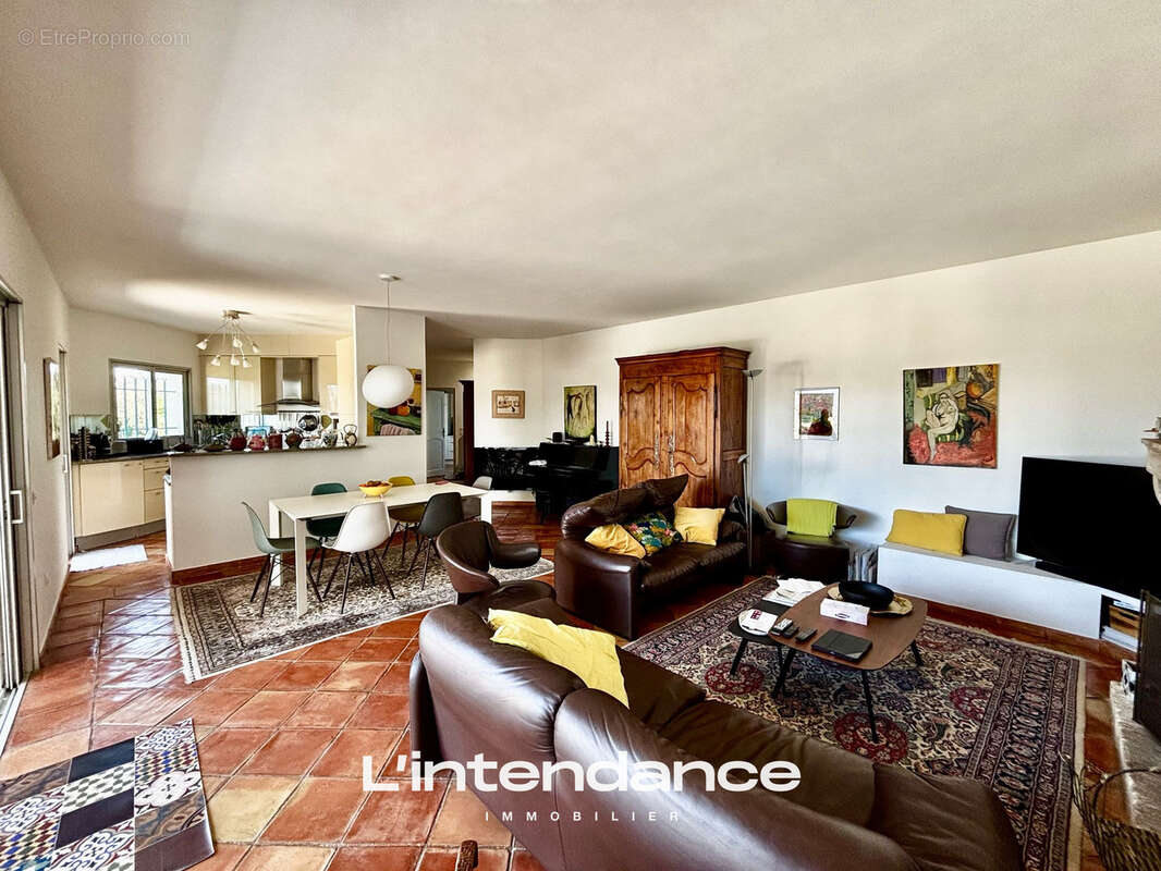 Maison à HYERES
