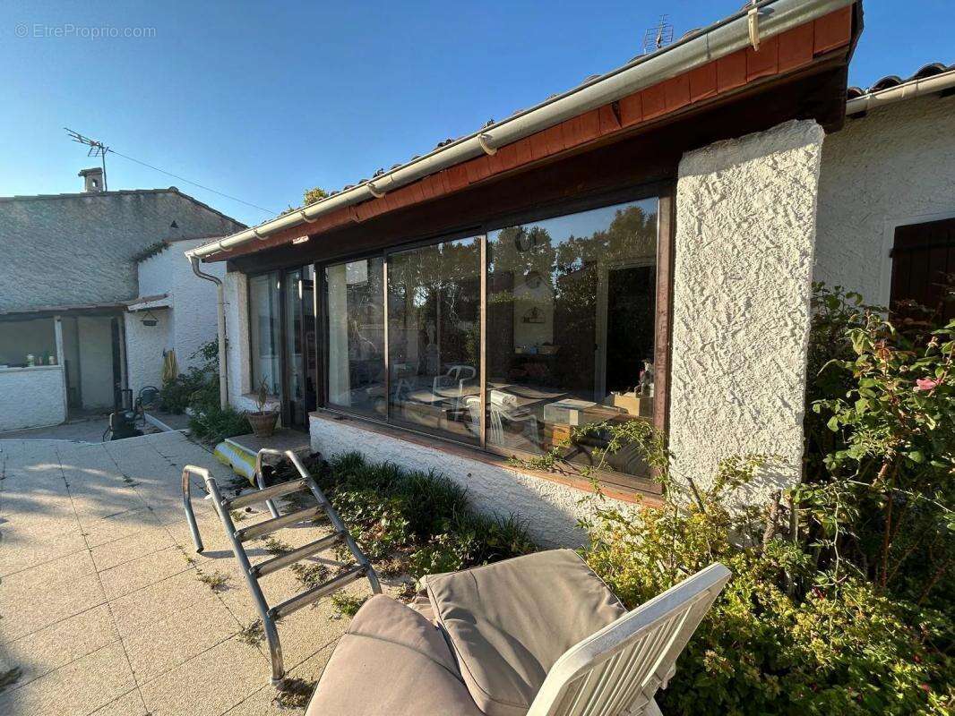 Maison à PELISSANNE