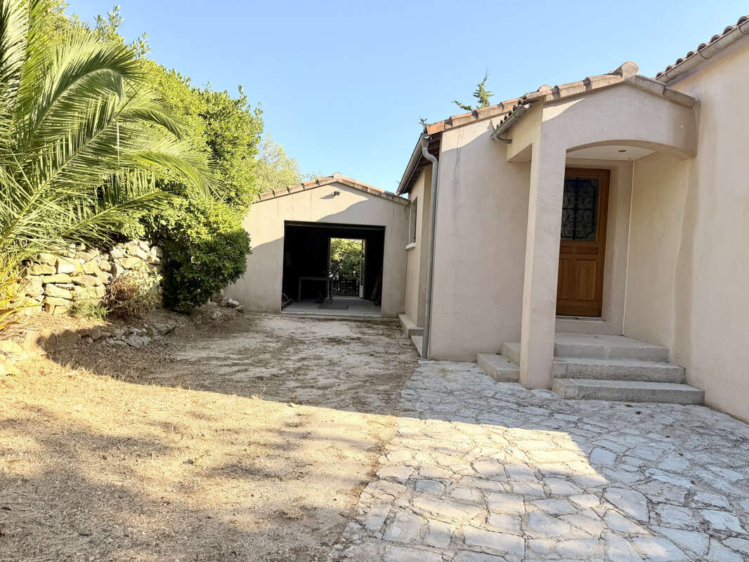 Maison 150 m2 plus garage de 29 m2 - photo 12