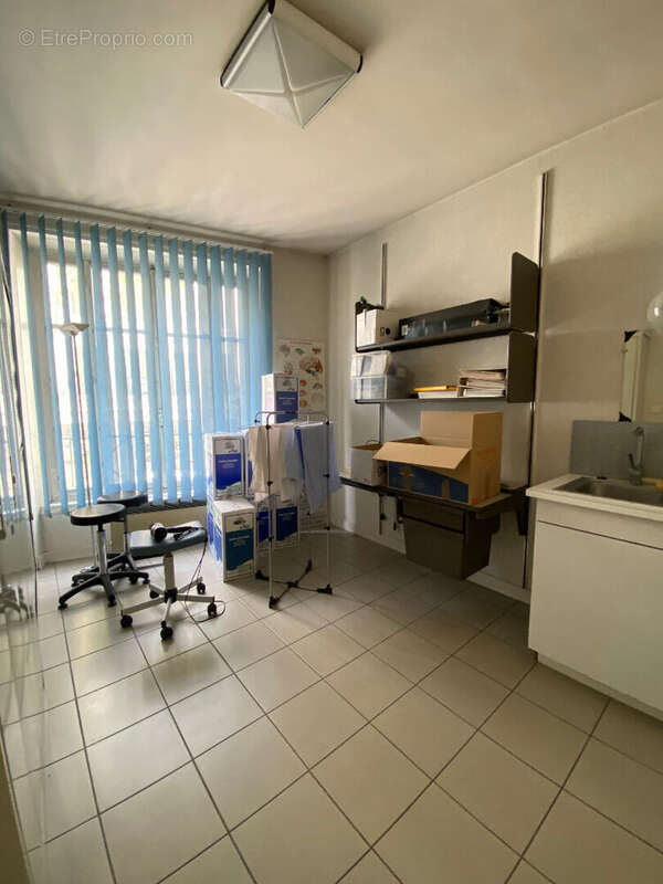 Bureaux- Local professionnel - 9 bureaux -  289 m2 - photo 10