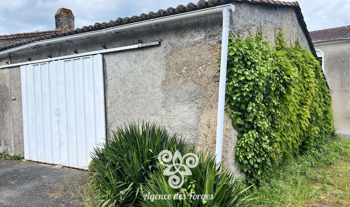 Maison en pierre - 2 chambres, jardin, garage - photo 17