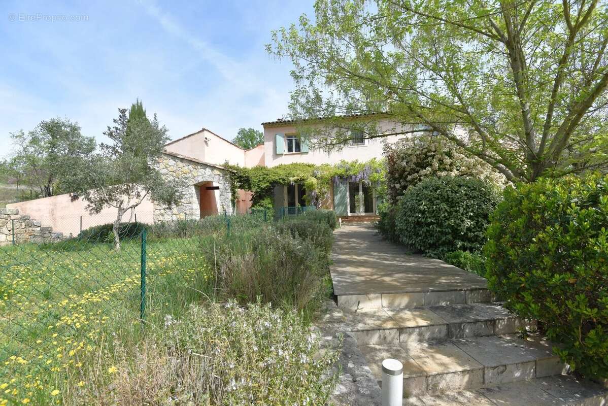 Maison à FAYENCE