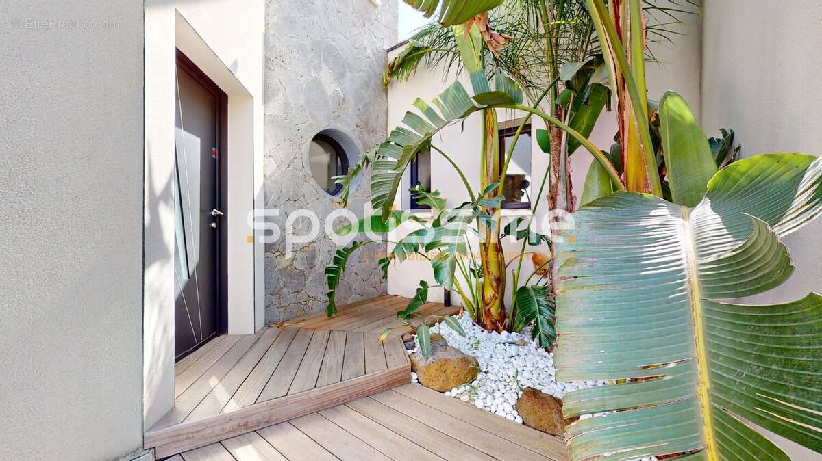 AGDE  Villa T5 de 2019 avec jardin, garage et prestations actuelles - photo 3