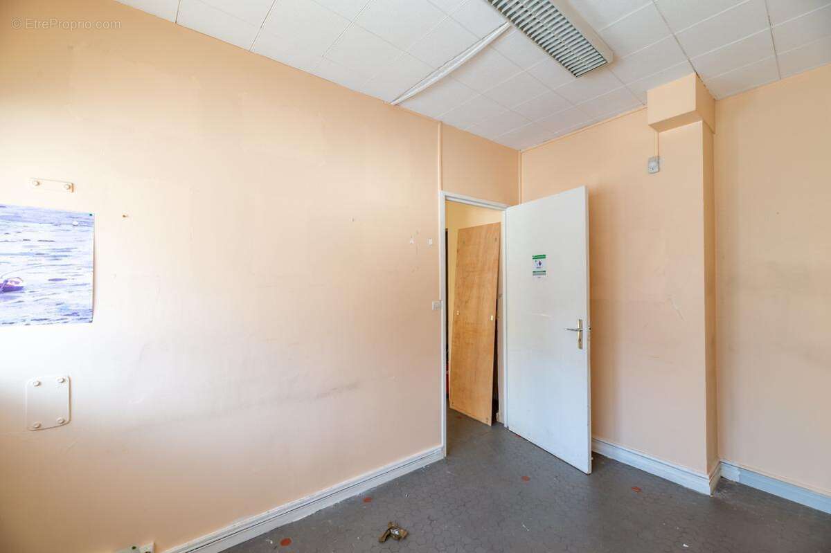 Commerce à SAINT-ETIENNE