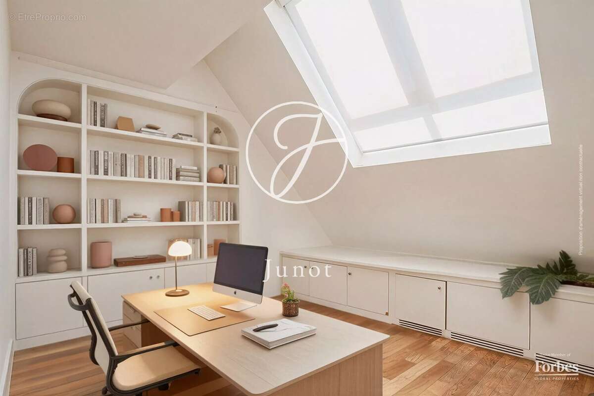 Appartement à PARIS-16E