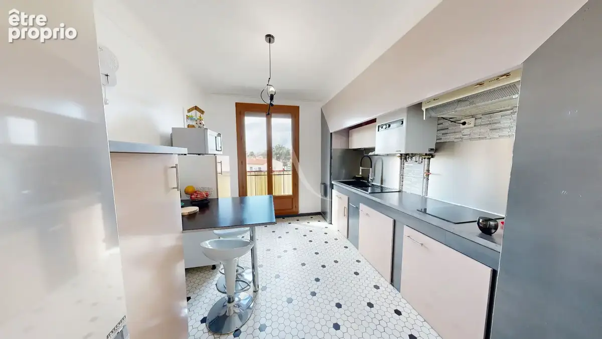 Bel appartement T3 de 73 m² avec cave, garage et balcon - photo 5