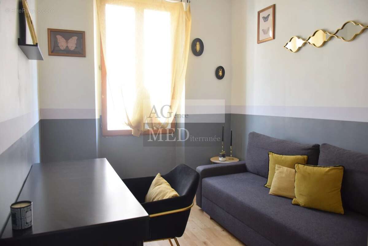 Maison à MANDELIEU-LA-NAPOULE