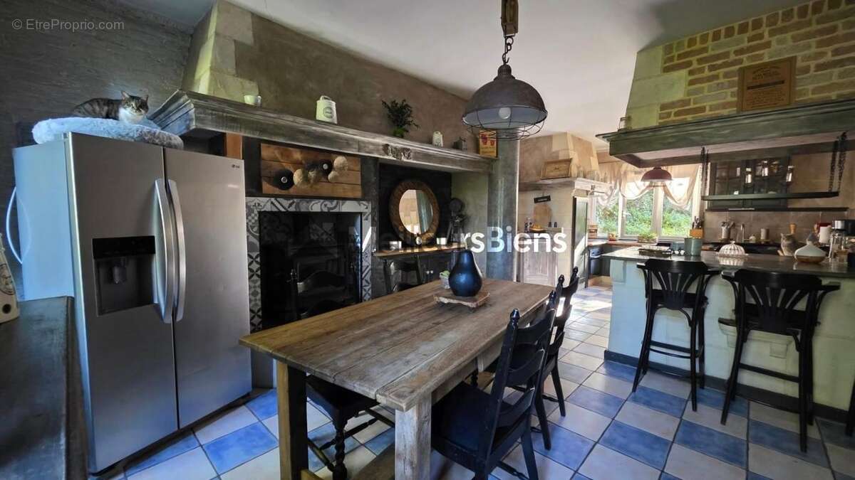 Maison à SAINT-MARTIN-SUR-ECAILLON