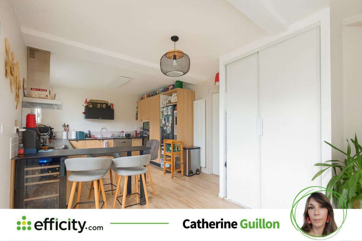 Maison à FONTAINE-LE-COMTE