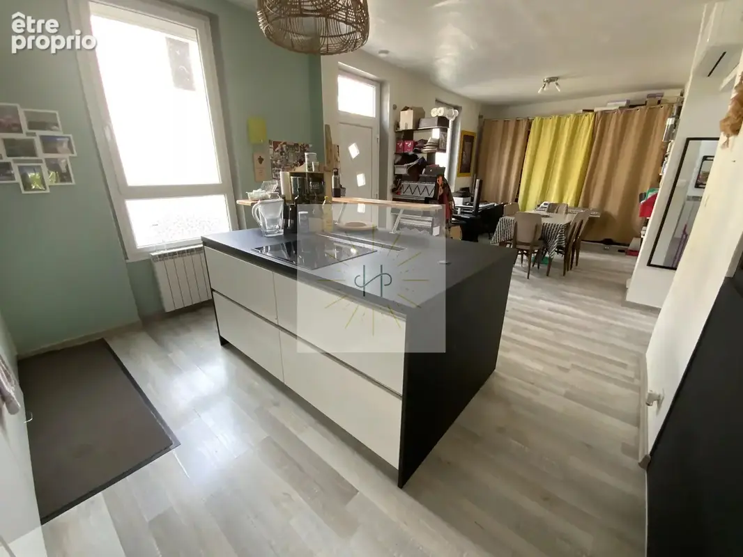 Maison 6 pièces 105 m² à vendre à Le Teil (07400) - photo 5