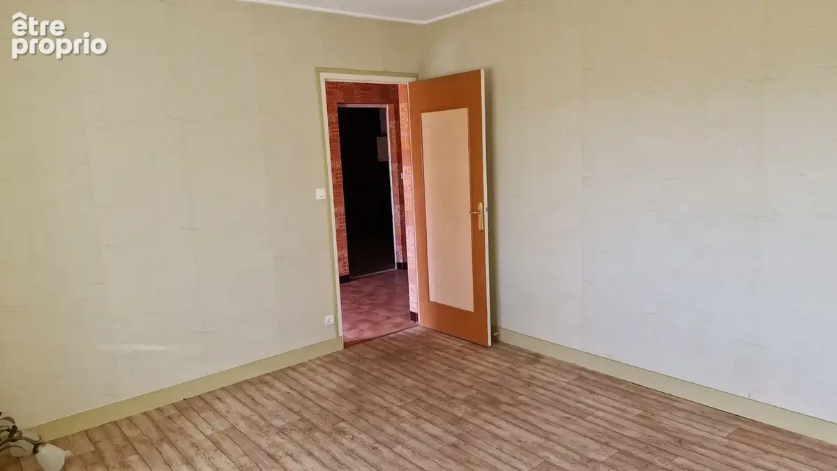 Maison 4 chambres - garage - photo 12