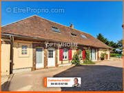 Maison à TREMBLAY-LES-VILLAGES