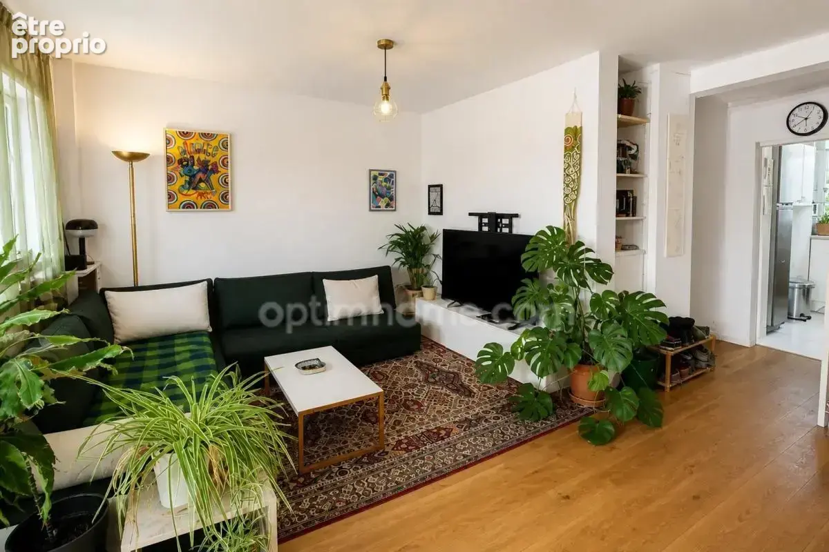 Appartement à IVRY-SUR-SEINE