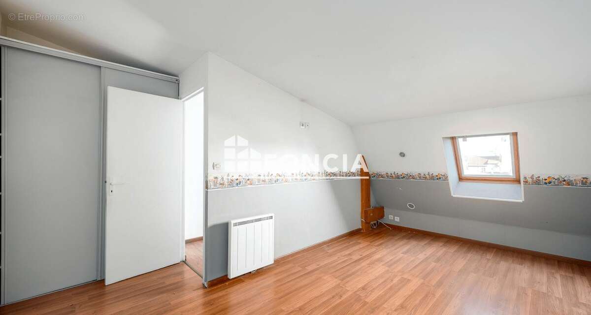 Appartement à QUINCY-SOUS-SENART