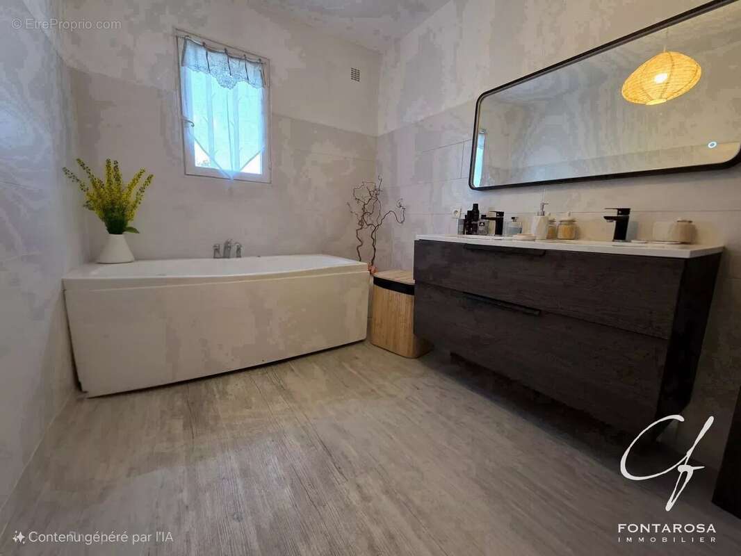 Maison à SAINT-RAPHAEL