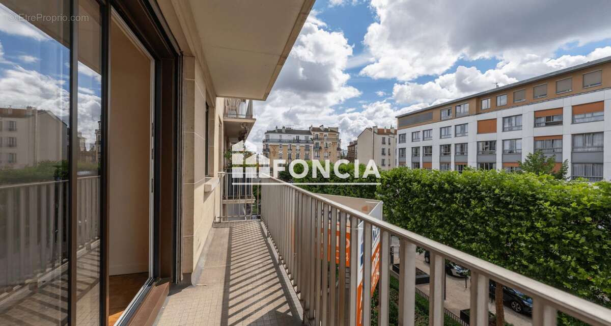 A vendre - gare courbevoie 2 pieces 43 m2+ balcon+cave - photo 3