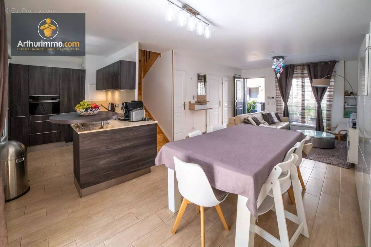 Maison à SAINT-GRATIEN