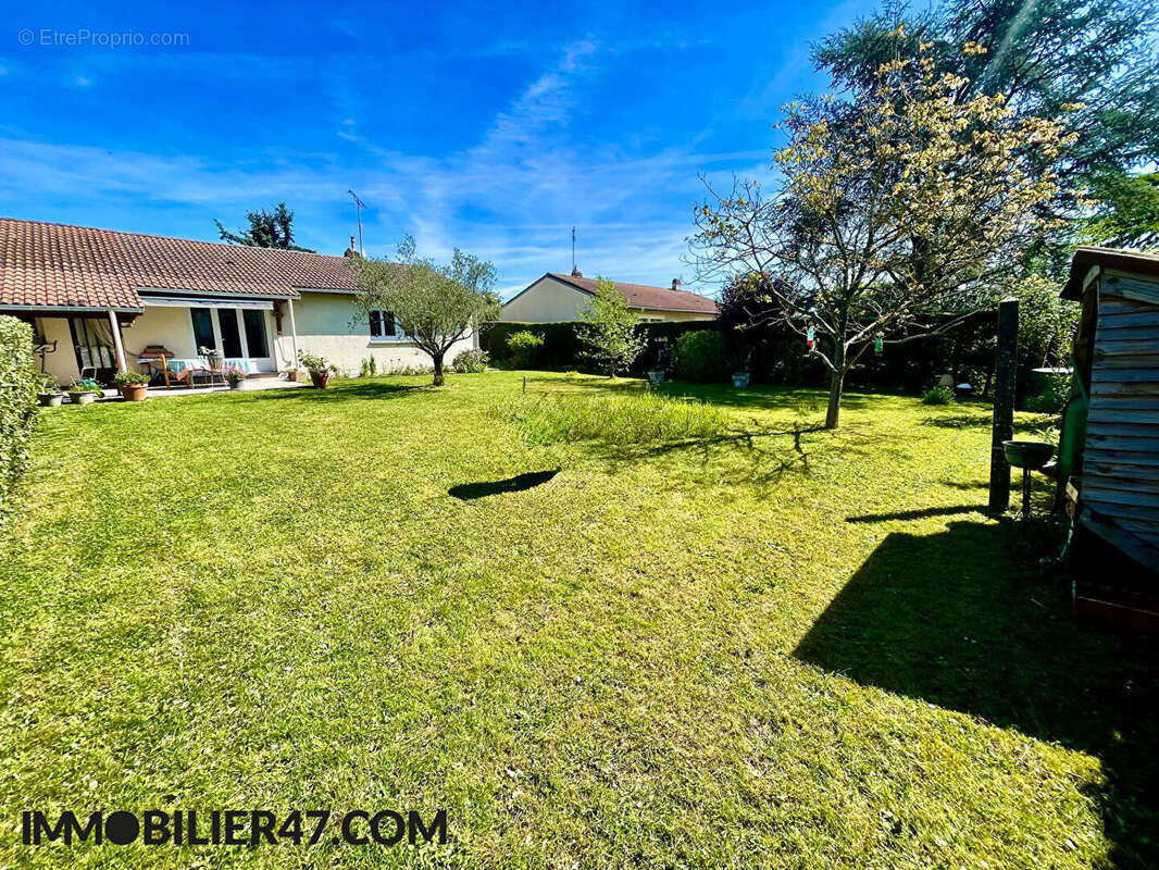 Maison à SAINTE-LIVRADE-SUR-LOT