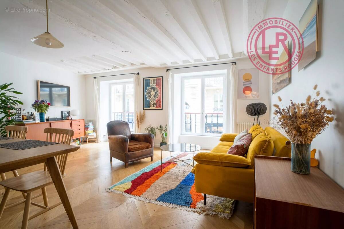 Appartement à PARIS-10E