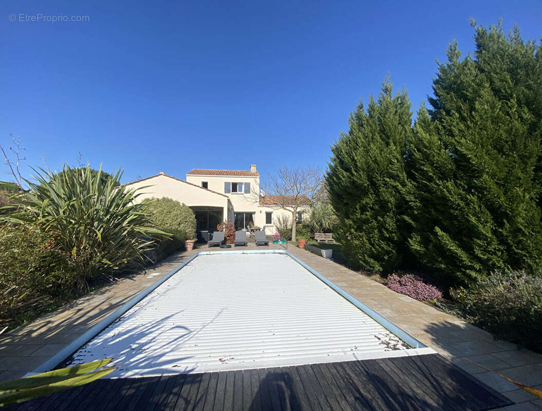 Maison à TALMONT-SAINT-HILAIRE