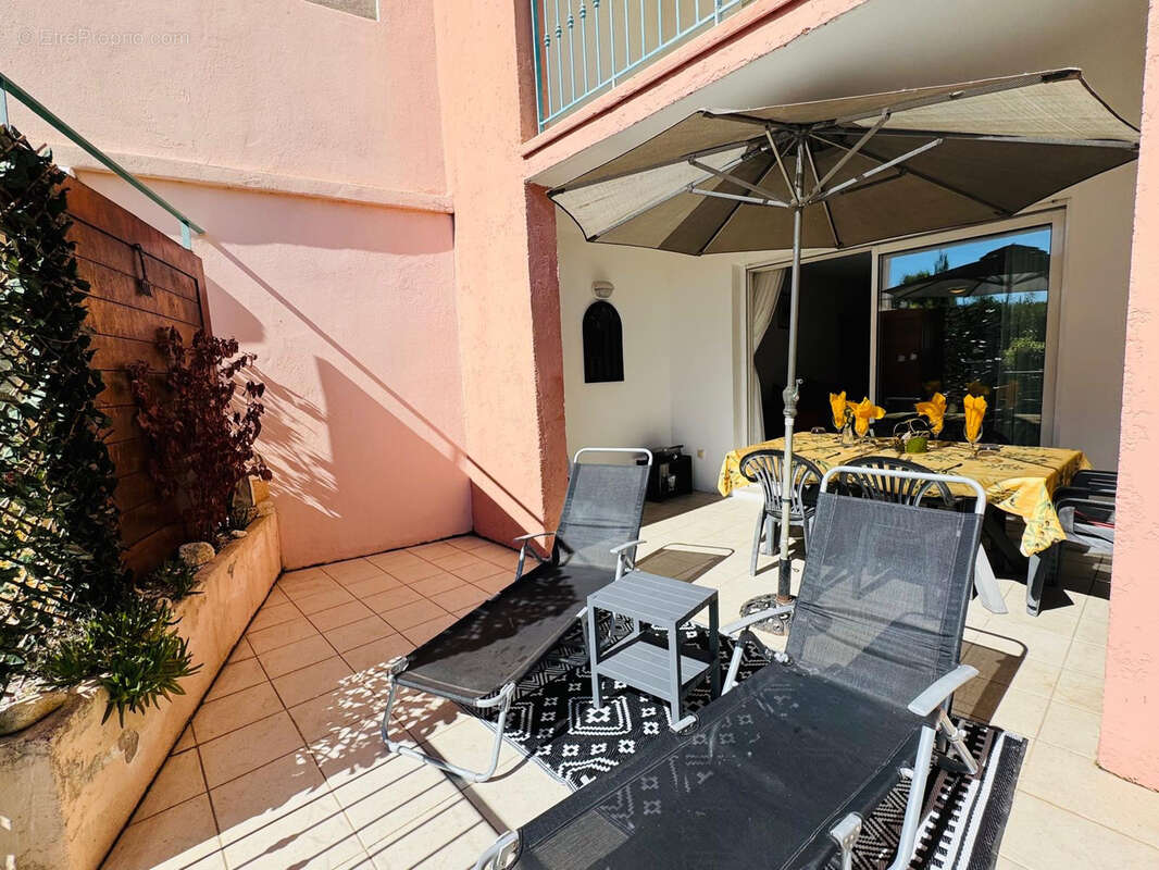 Appartement à GRIMAUD