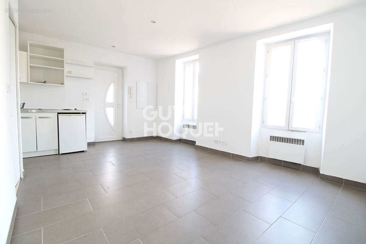Appartement à BRIE-COMTE-ROBERT