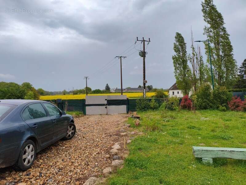 Commerce à CHUELLES