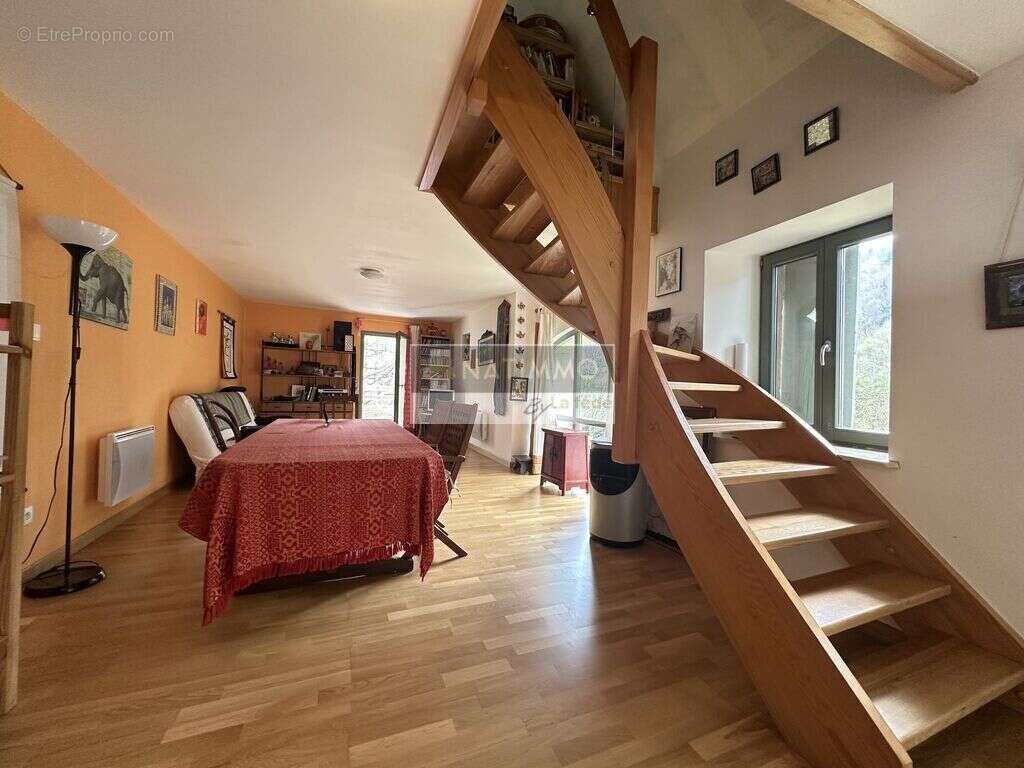 Maison à LALAYE